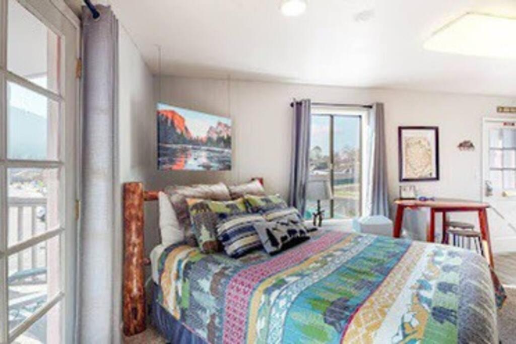 Couples Hideout In Heart Of Oakhurst Esterno foto